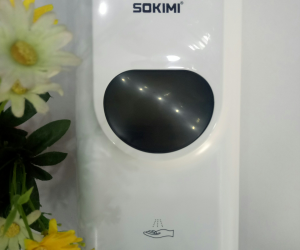 Lắp đặt máy xịt cồn cảm ứng cho mùa cúm