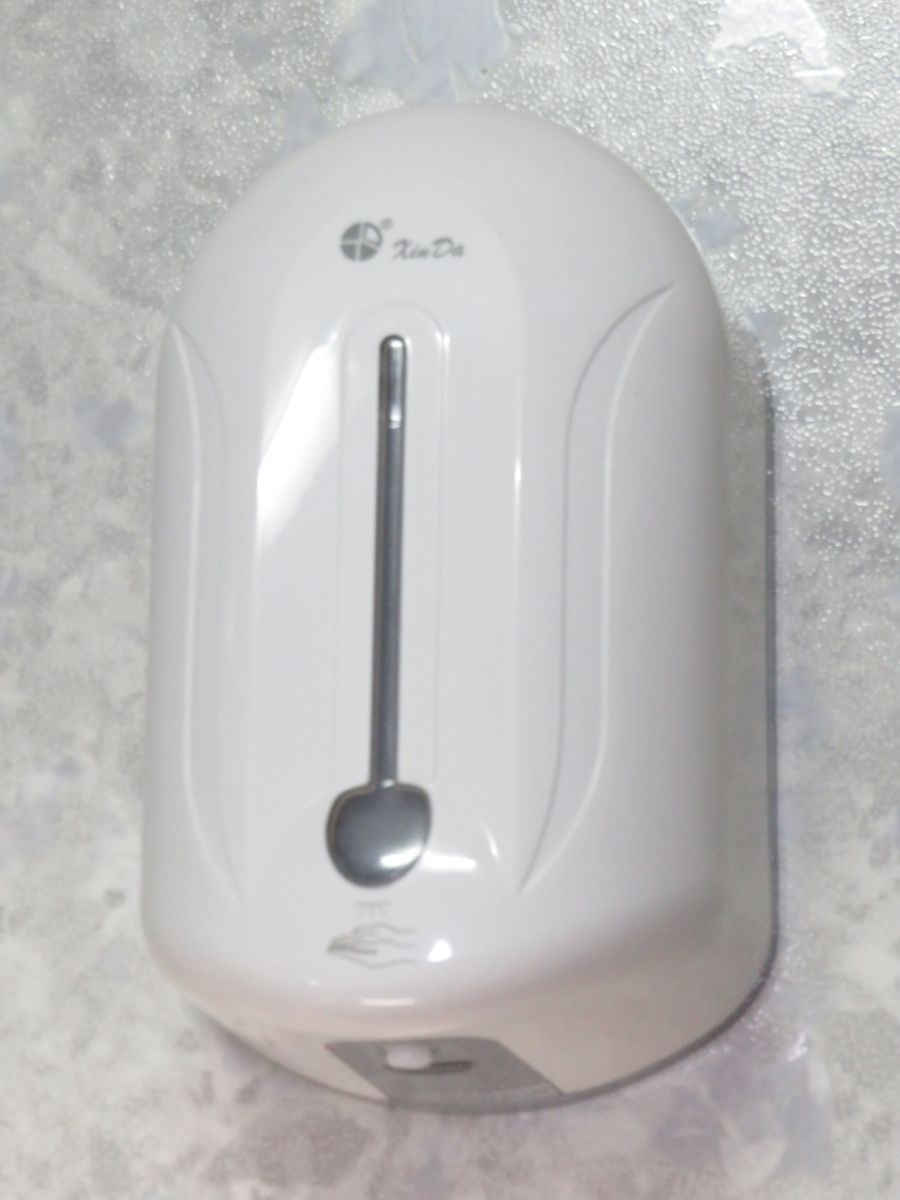 Máy đựng xà bông cảm ứng